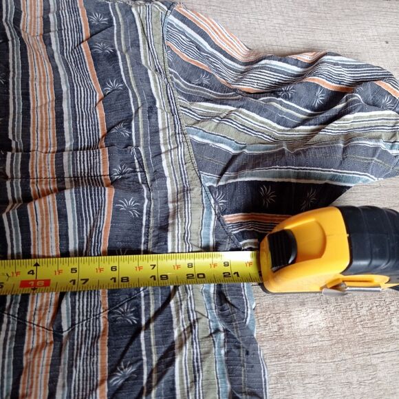 Tommy Bahama Hawaiian Shirt Mens L Button Up Aloha Silk Short Sleeve Flaw - Picture 3 of 7